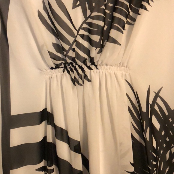 Summer dress/coverup - Picture 3 of 5